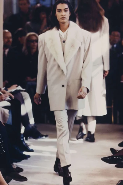 Look 14